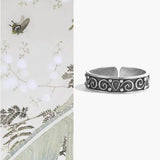 Verdant Vine Silver Ring